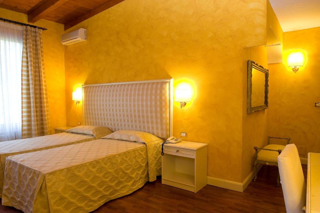 גרוטאפראטה Park Hotel Villaferrata חדר תמונה