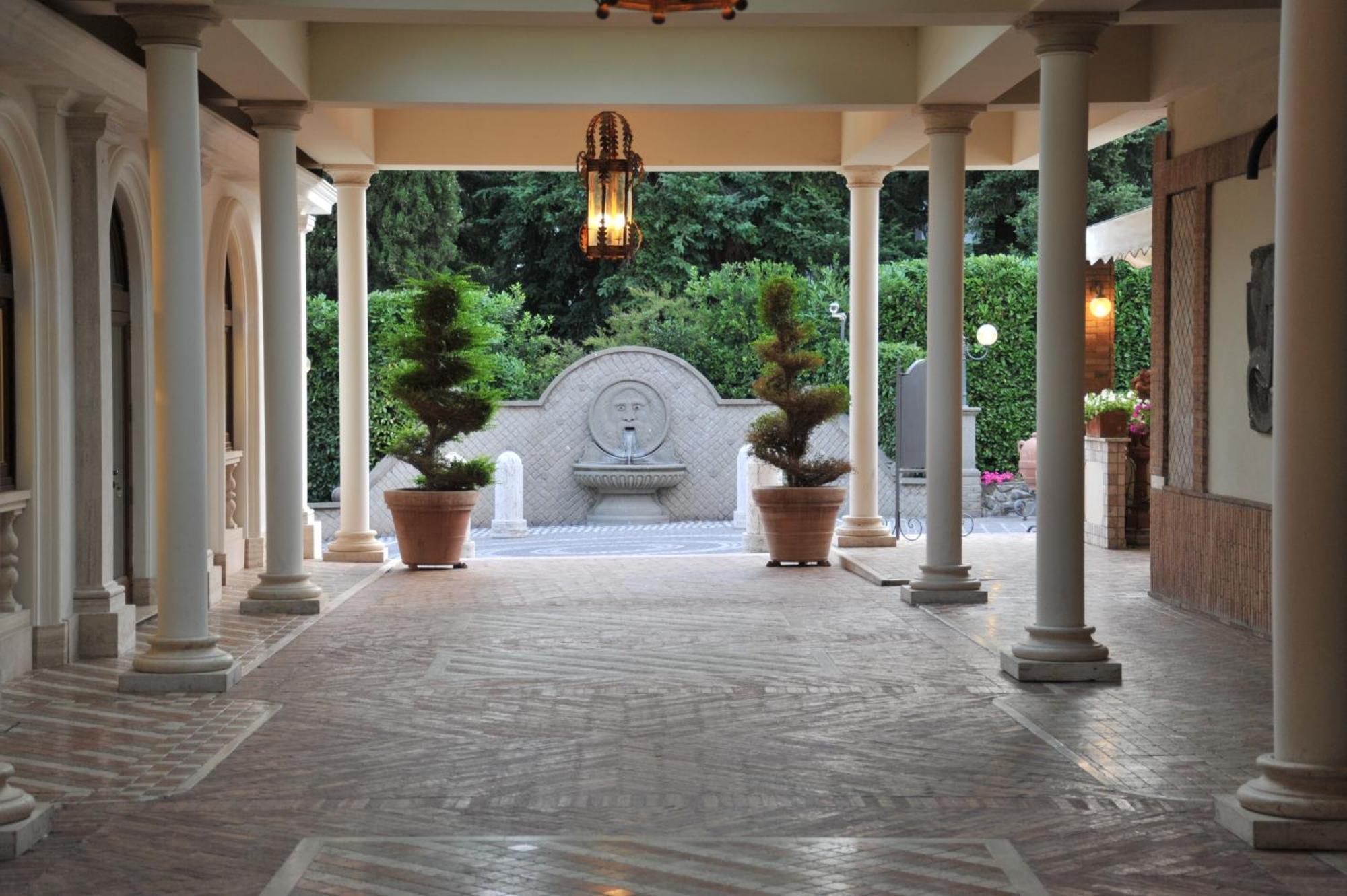 גרוטאפראטה Park Hotel Villaferrata מראה חיצוני תמונה