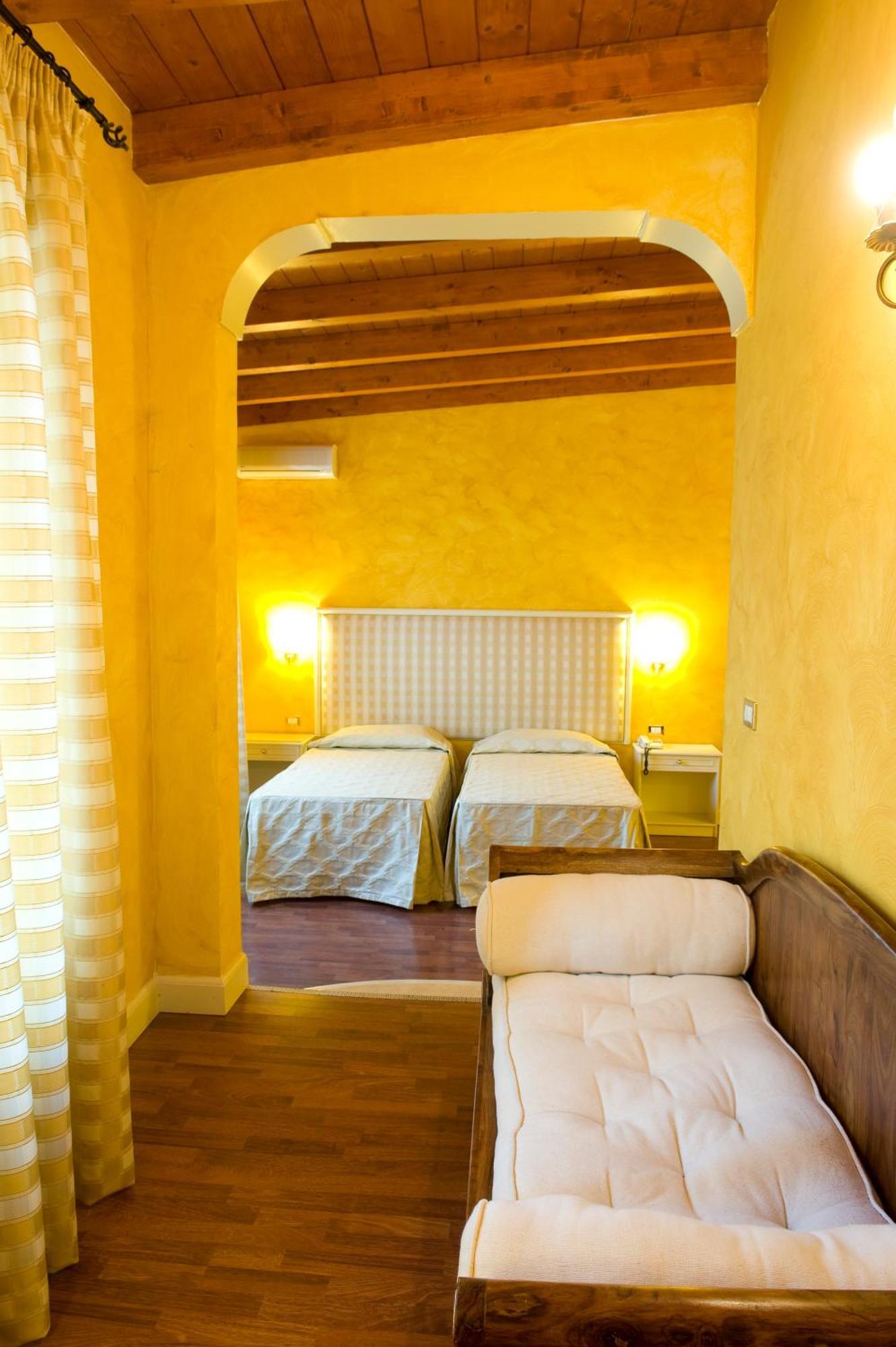 גרוטאפראטה Park Hotel Villaferrata מראה חיצוני תמונה