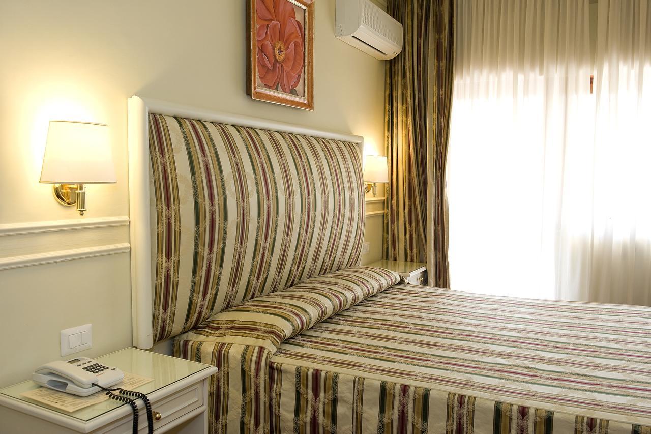 גרוטאפראטה Park Hotel Villaferrata מראה חיצוני תמונה